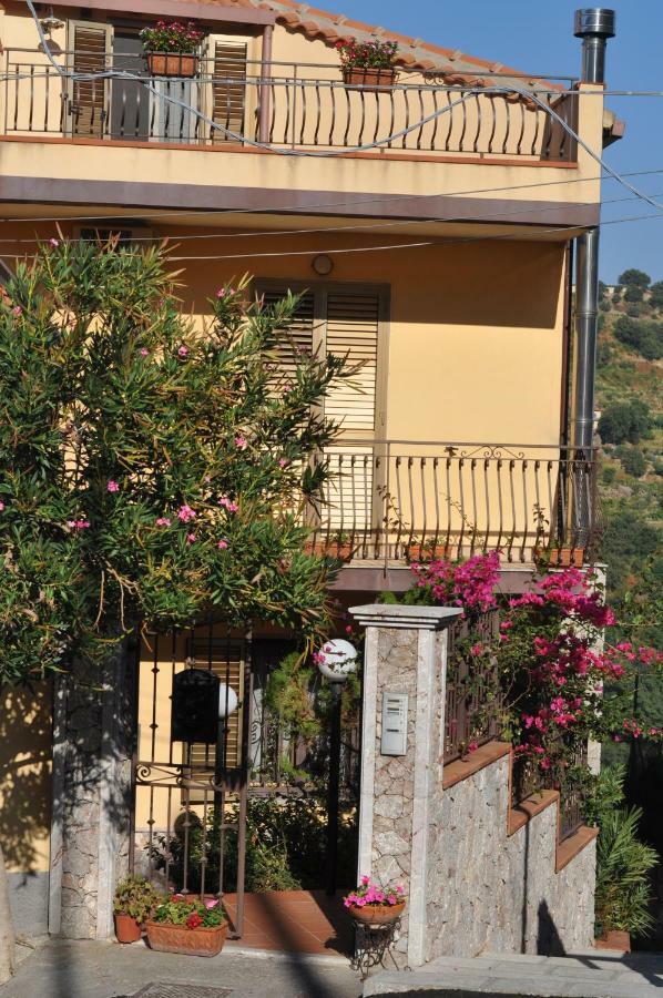 Casa Dell'oleandro * Gallodoro